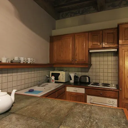 Apartment Rustic 2 Bedroom Apt In The Heart Of Mala Strana